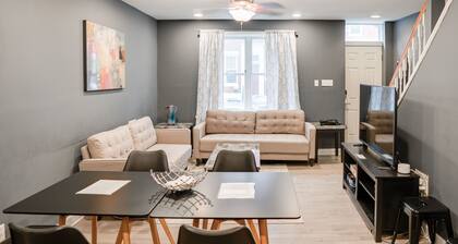 Spacious, 4BD/2.5 Bath. Great Walkable Location!