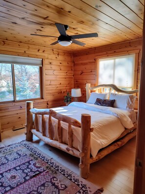 4 bedrooms, iron/ironing board, travel cot, WiFi