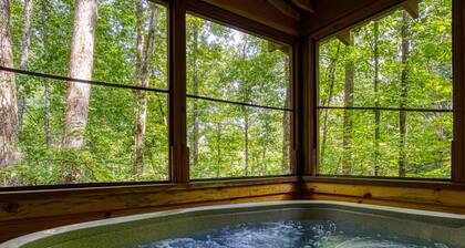 Cozy Pigeon Forge Cabin w/ Hot Tub, Arcade & Resort Pool Near Dollywood