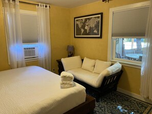 Iron/ironing board, travel cot, free WiFi, bed sheets