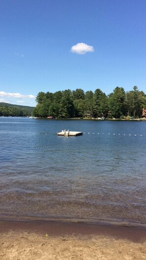 Camastros y toallas de playa 