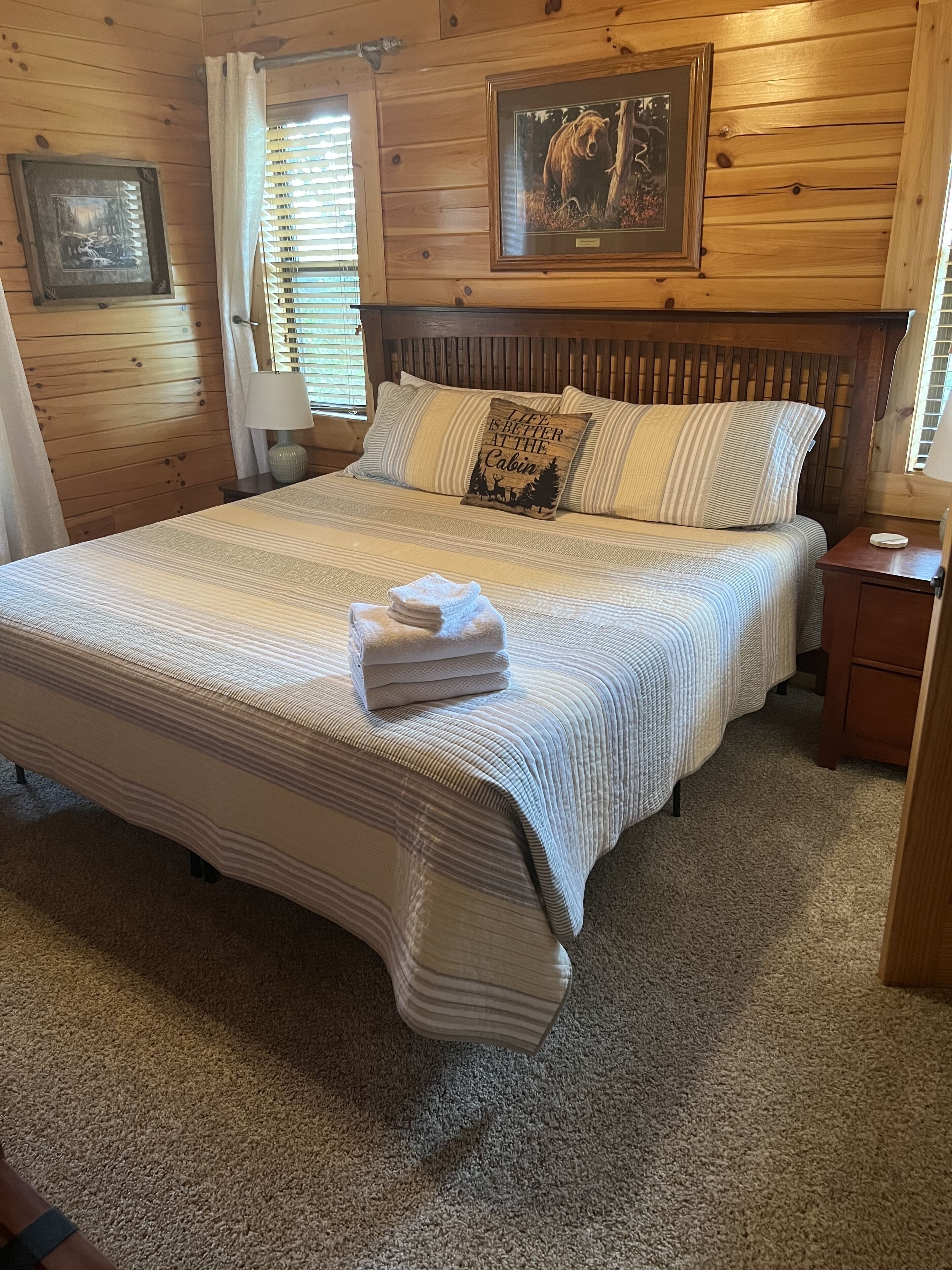 2 bedrooms, iron/ironing board, WiFi (free), bed sheets
