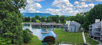Bernards Landing Premier 3 Bedroom Lake Getaway. Peaceful Retreat-Family Fun.