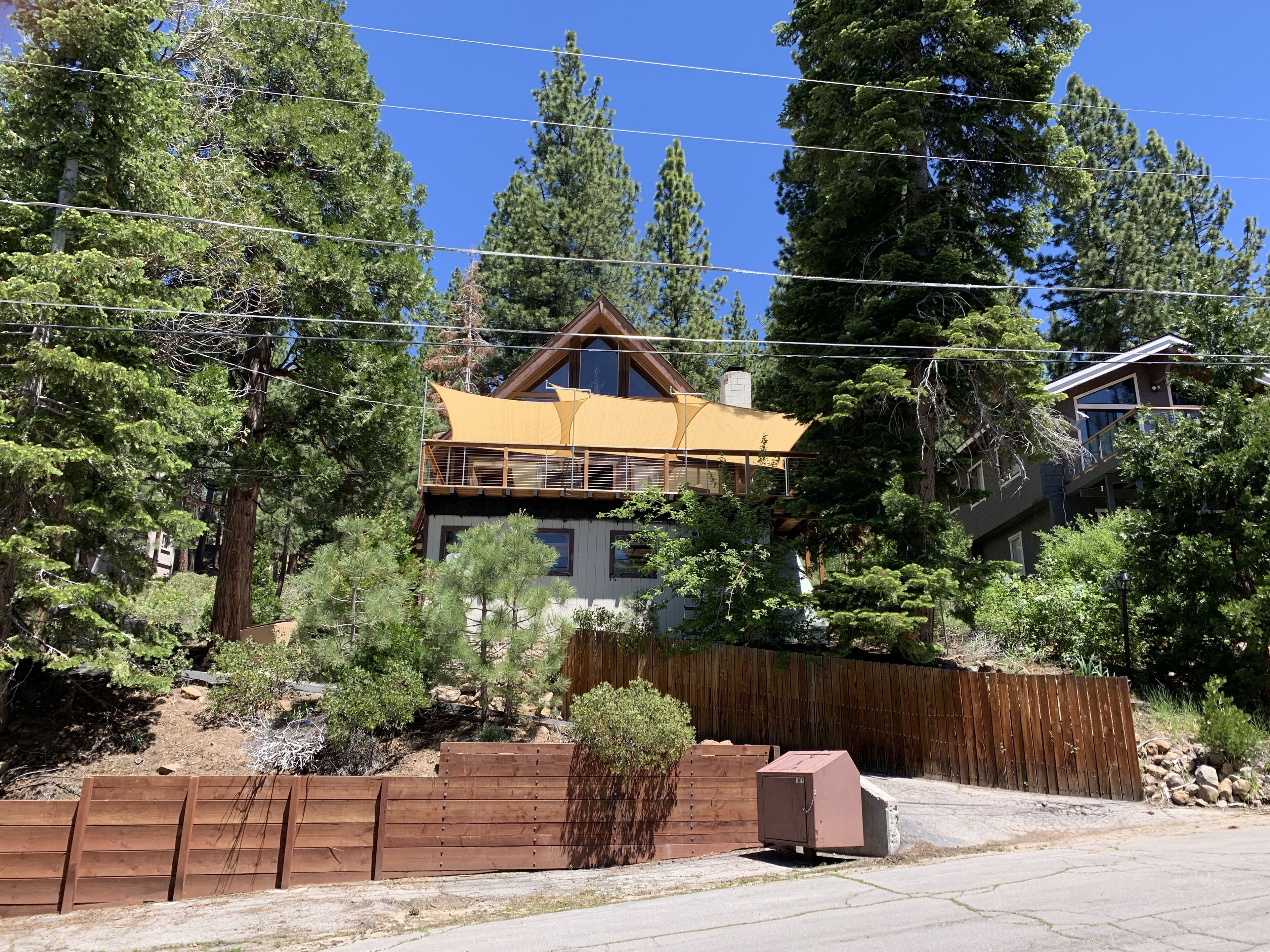 Spacious Tahoe Home W Lake Views, Hot Tub, 5 Mins to Northstar