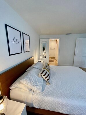 2 bedrooms, iron/ironing board, travel cot, free WiFi