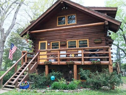 Log Cabin, Lake Retreat
