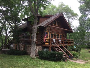 Exterior - Log Cabin, Lake Retreat (New Richmond)