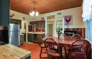 تناول الطعام