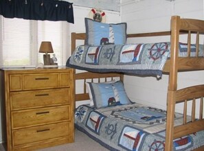 4 chambres, bureau, fer et planche à repasser, Wi-Fi gratuit