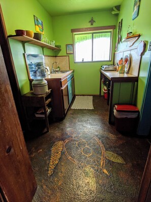 Interior - Rain Forest Apartment! (Kea'au)