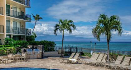SPECTACULAR PANORAMIC VIEWS FROM 2 BD / 2BA OCEANFRONT condo in Kahana