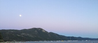 Familiale 3 BR Lake Tahoe Retreat à proximité du lac, Casino et le ski.  