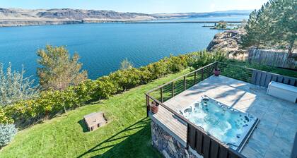 15 min to The Gorge! HotTub, Tesla/EV Charger, Cave B Estate Winery!