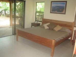 2 quartos, cofres nos quartos, Wi-Fi de cortesia, roupa de cama