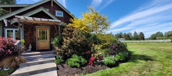 1600 Sq Ft Craftsman Cottage in the Country