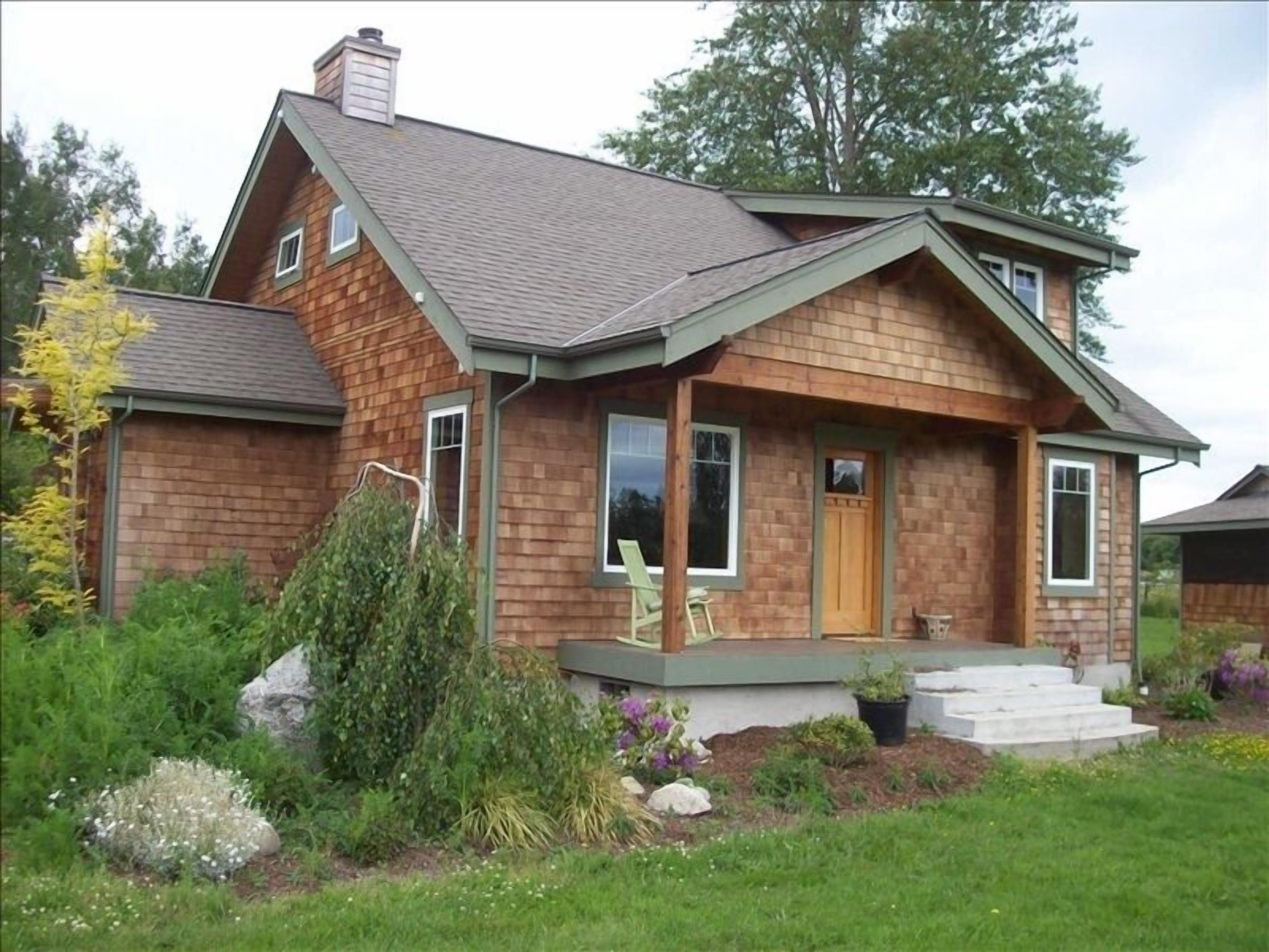 1600 Sq Ft Craftsman Cottage in the Country