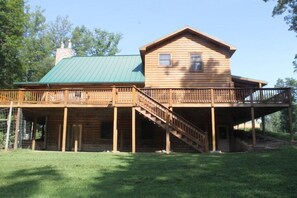 Exterior - Elk Ridge Ranch ~ Luxury Log Lodge ~ 5 Plus Bedrooms ~ 3 Fire Places (Shoals)