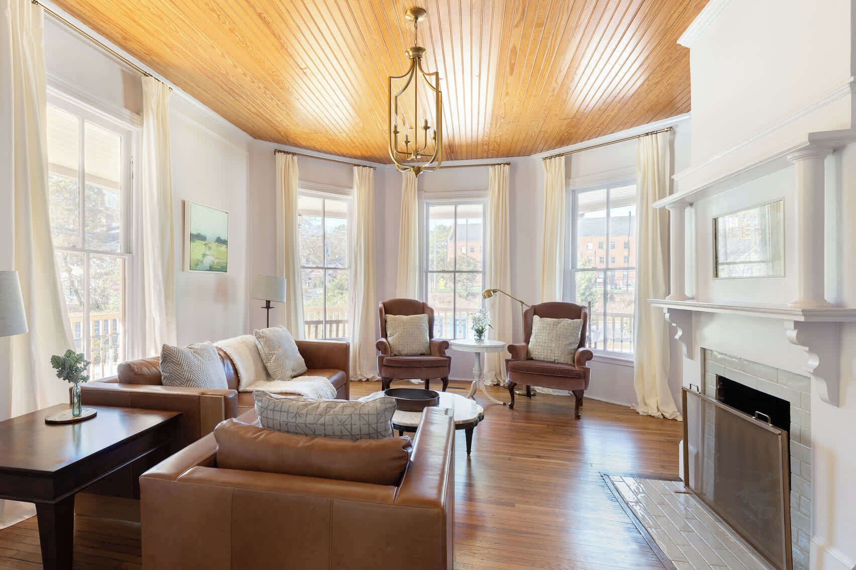 Fernseher, Kamin, Netflix, Streaming-Dienste