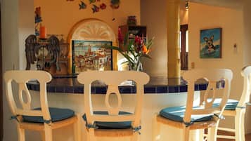 Bar (en el alojamiento)