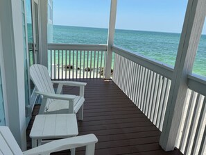 Property grounds - Big on the Beach House  6BR Home + Club Access, Private Dock & Stunning Views (Captiva)