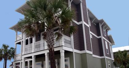 100 Yards to Beach: 3 King Beds, Bunks, HEATED PRIVATE POOL - 5 Baths