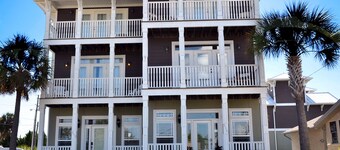 100 Yards to Beach: 3 King Beds, Bunks, HEATED PRIVATE POOL - 5 Baths