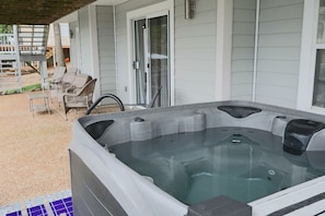 Terrace/patio - One-of-a-Kind Luxury Lakefront Home; Waterfall Landscape; Exclusive Boat Rental (Lake Ozark)