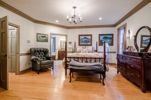 5 chambres, fer et planche à repasser, accès au Wi-Fi (inclus)