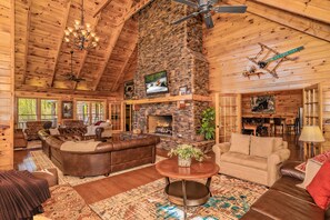 Smart TV, fireplace, video games, table tennis