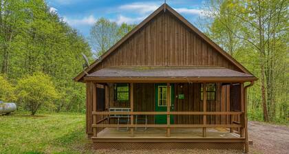 Blue Rose Cabins - Pinecrest Cabin