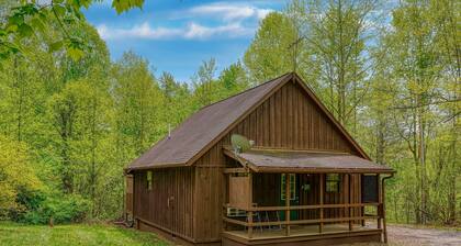 Blue Rose Cabins - Pinecrest Cabin