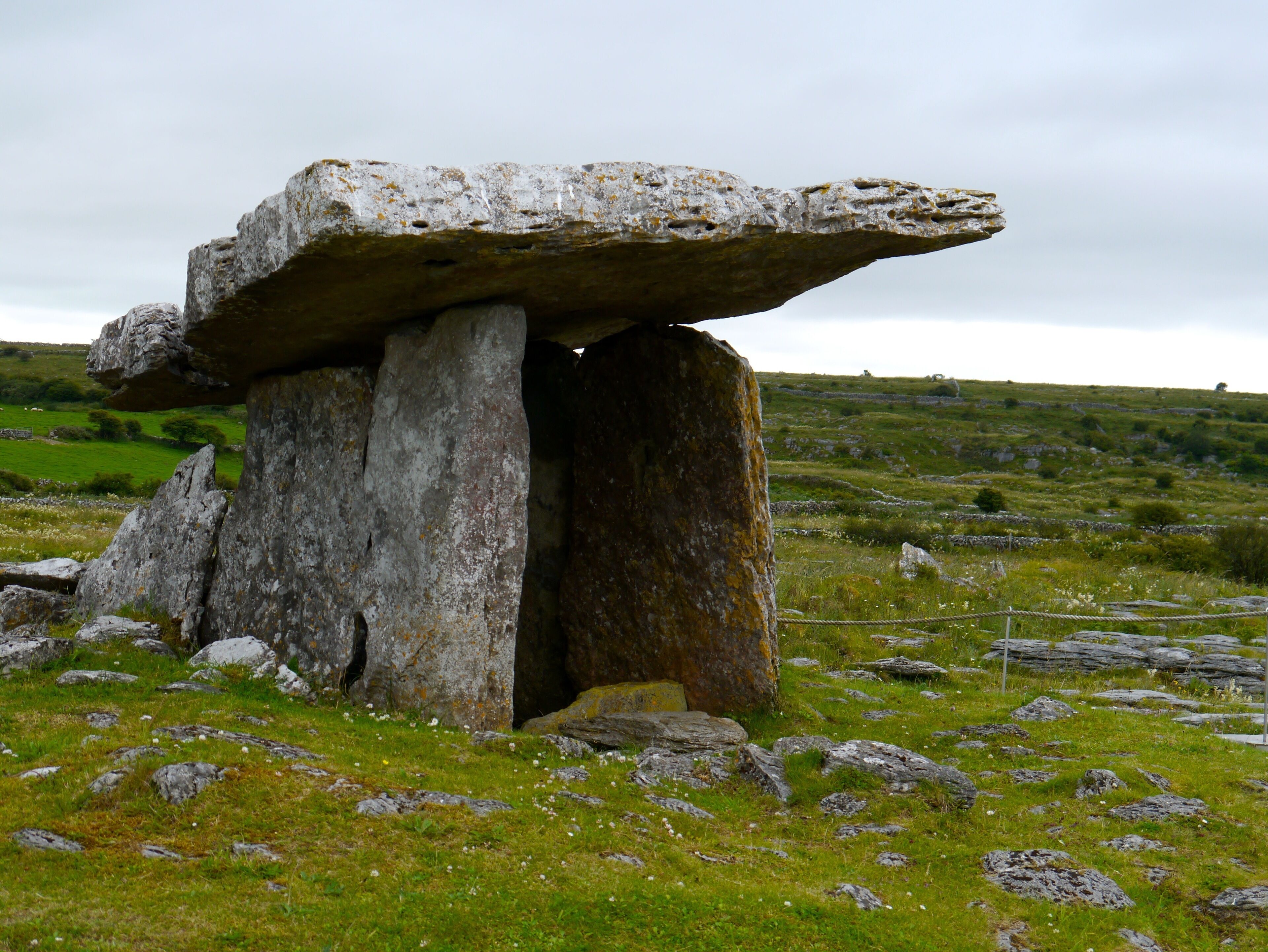 Poulnabrone