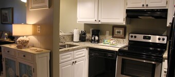 GØY I SOLA! Vakker Beachside Resort-Oppvarmet Innendørs svømmebasseng-Tennis-Jacuzzi