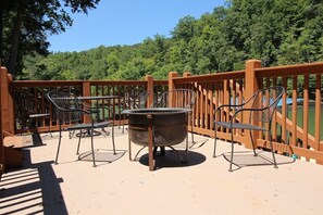 Sun deck with fire pit