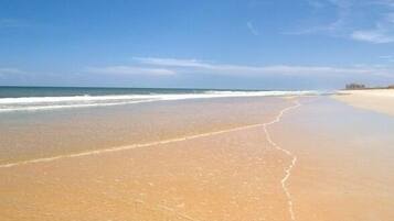 Sun loungers, beach towels