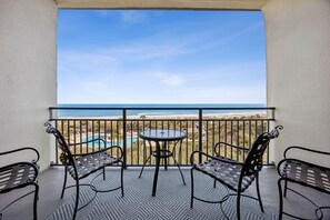 Property grounds - Elevated Beach Walker Villa with Beautiful Views! (Fernandina Beach)