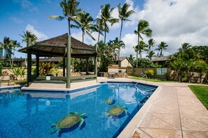 Pool - Luxury townhouse on Turtle Bay golf course near the ocean (Kahuku)