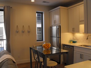 Interior - Sand and Snow Capri #107 Traverse City (Traverse City)