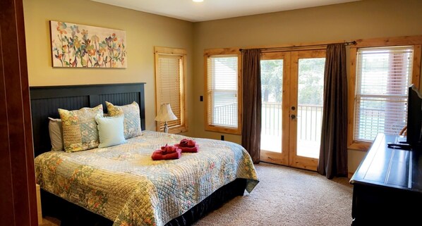 5 bedrooms, iron/ironing board, free WiFi, bed sheets