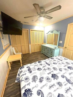 1 bedroom, iron/ironing board, free WiFi, bed sheets