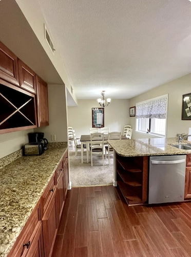 Upgraded 3 BR condo on Pinehurst Course 3- walking distance to main club house