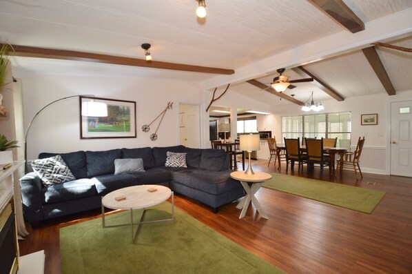 TV, fireplace, DVD player