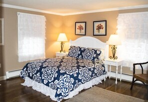 5 bedrooms, WiFi, bed sheets