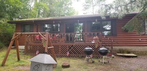 Horsehead Lake Retreat (Big Discounts in June Call 414-378-7273) 
