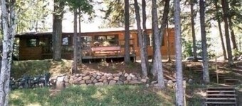 Horsehead Lake Retreat (Big Discounts in June Call 414-378-7273) 