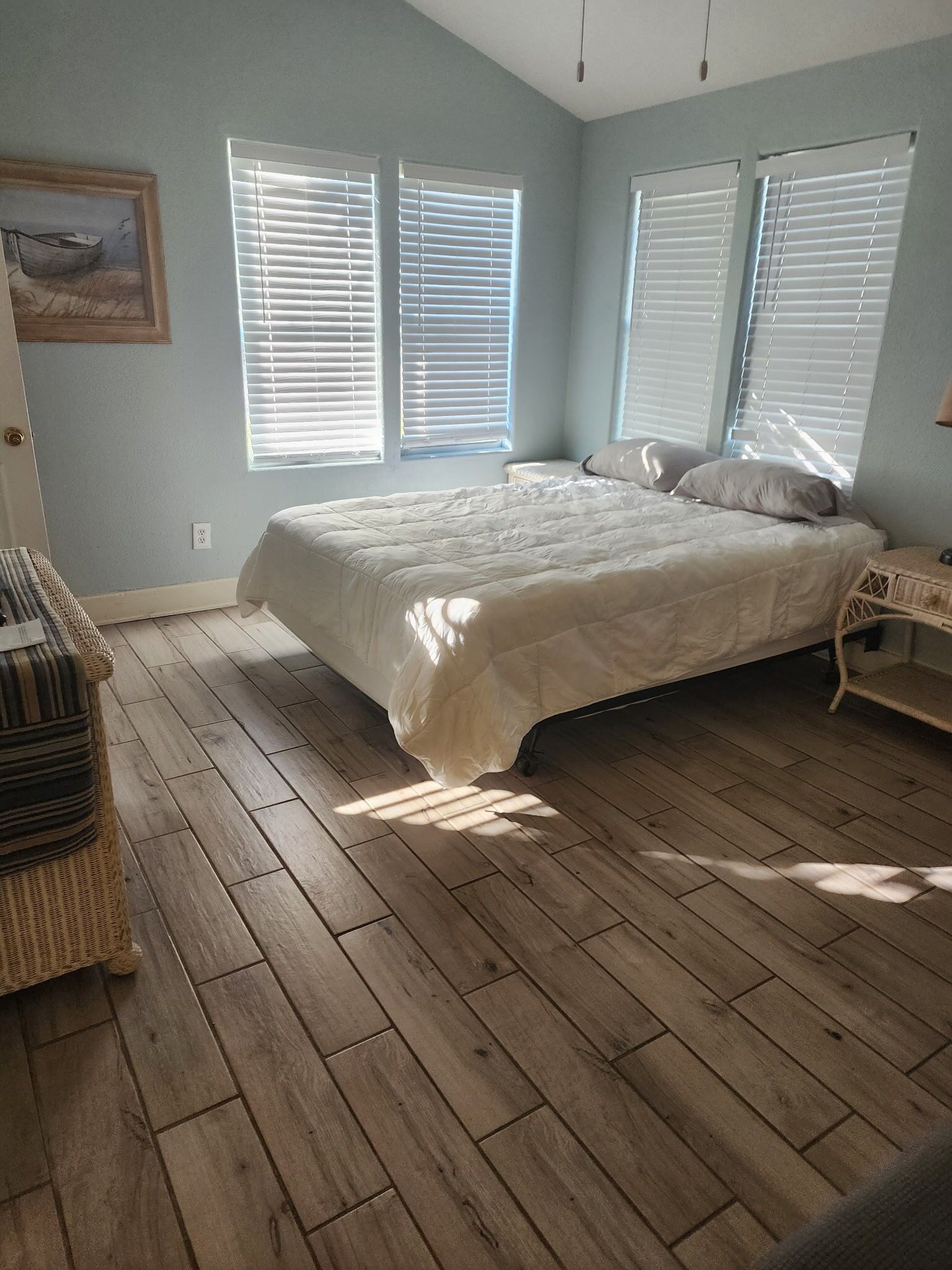 Iron/ironing board, free WiFi, bed sheets, wheelchair access