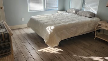 Iron/ironing board, free WiFi, bed sheets, wheelchair access