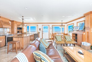 TV - Picture-Perfect Oceanfront Vacation Home | Custom Details Throughout | Wrap-Around Patio (Newport Beach)