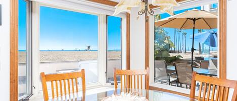 تناول الطعام