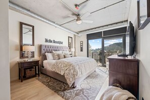 1 bedroom, iron/ironing board, free WiFi, bed sheets